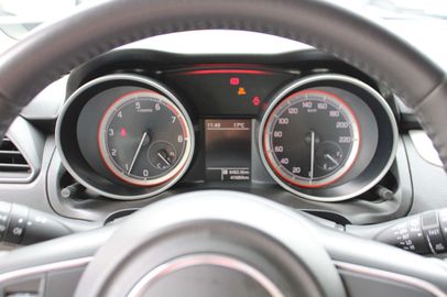 Car image 35