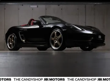 Car image 3