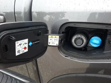 Car image 31