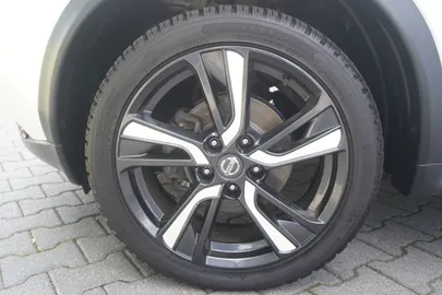 Car image 37
