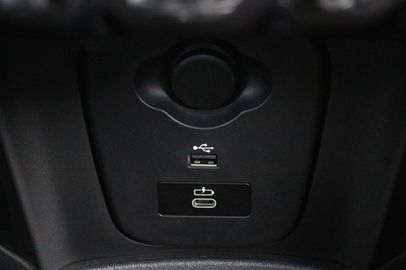 Car image 35