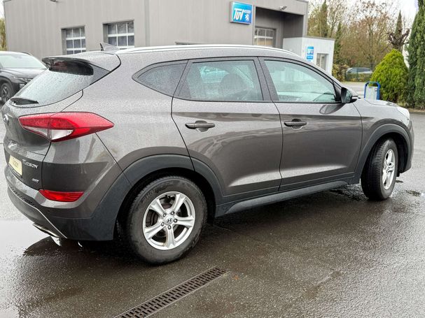 Hyundai Tucson 2.0 CRDi 4WD Intro Edition 100 kW image number 6