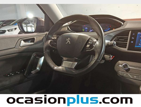 Peugeot 308 SW 1.2 PureTech 130 Active 96 kW image number 22