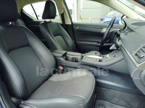 Lexus CT 200h 100 kW image number 29