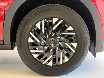 Car image 24