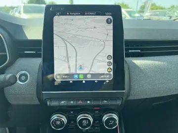Car image 30