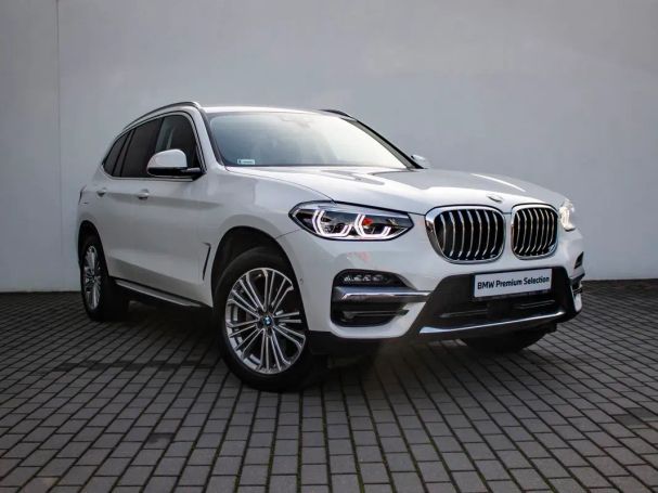 BMW X3 xDrive20d Luxury Line 140 kW image number 2