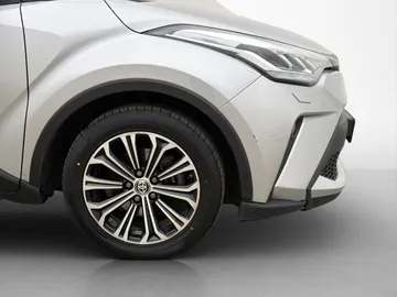 Car image 31