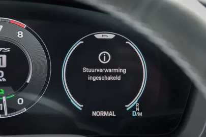Car image 35