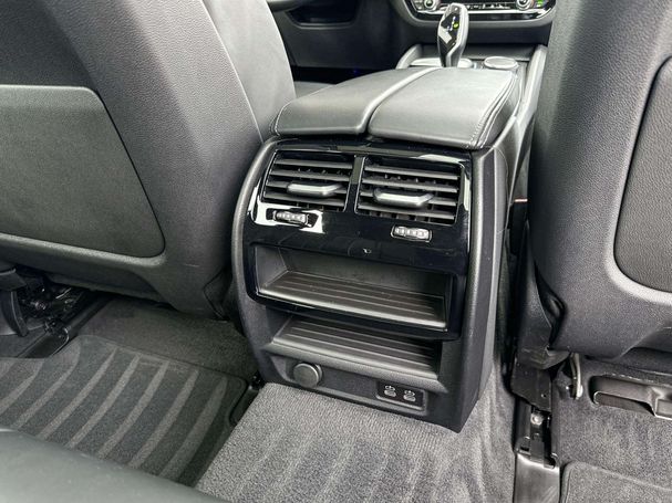 BMW 520i Touring 135 kW image number 20