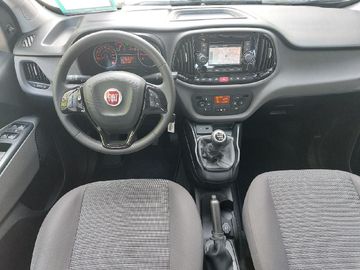 Car image 13