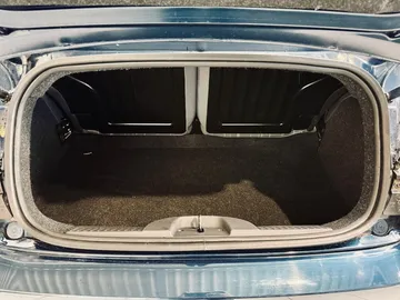 Car image 38