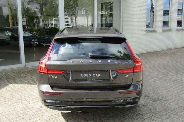 Volvo V60 B4 145 kW image number 33