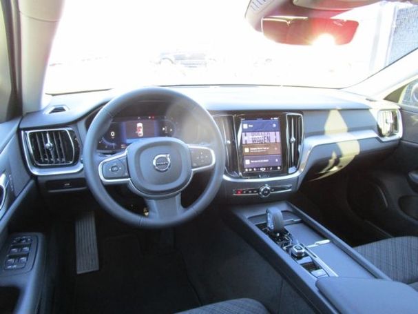 Volvo V60 B4 145 kW image number 9