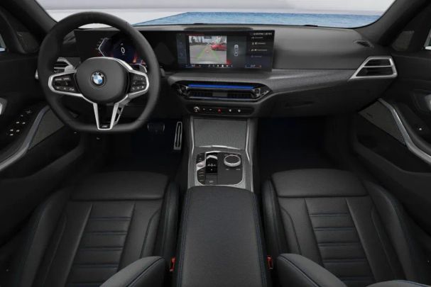 BMW 330i xDrive 180 kW image number 8