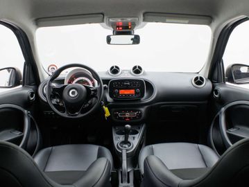 Car image 38