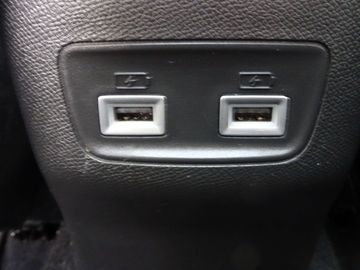 Car image 33