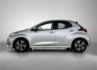 Car image 3