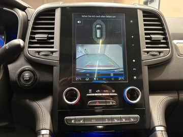 Car image 27