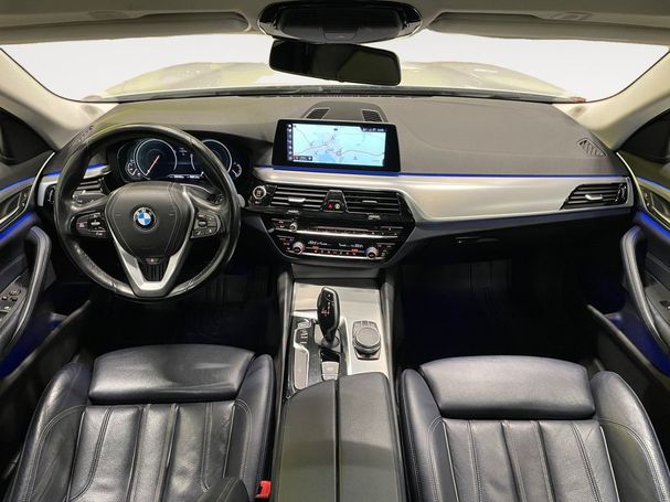 BMW 520d Touring xDrive 140 kW image number 11