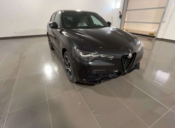 Alfa Romeo Stelvio 2.2 Q4 154 kW image number 2