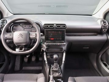 Car image 33