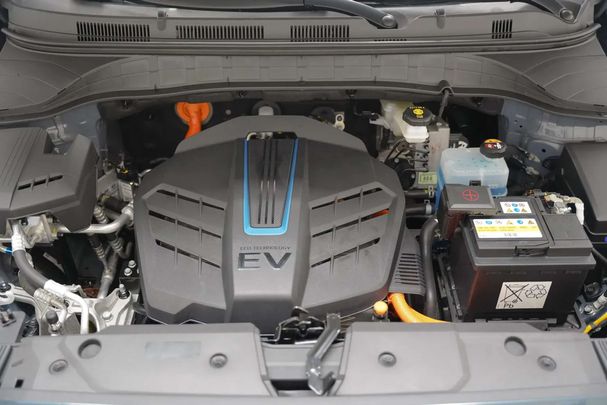 Hyundai Kona 64 kWh 150 kW image number 28