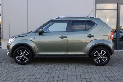Car image 4