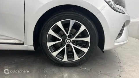 Car image 20