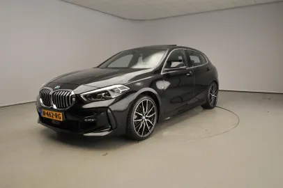 Car image 45