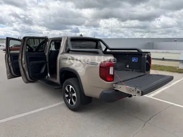 Car image 31
