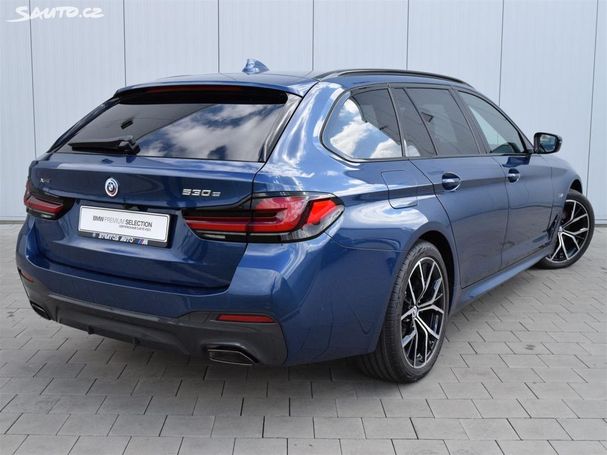 BMW 530 Touring xDrive 215 kW image number 3