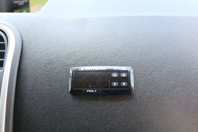 Car image 36