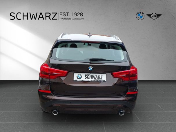 BMW X3 xDrive20i Advantage 135 kW image number 3