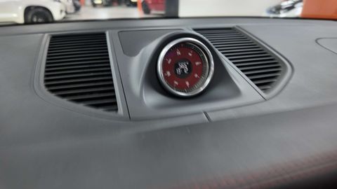 Car image 35