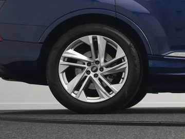 Car image 49