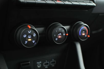 Car image 36