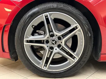Car image 27
