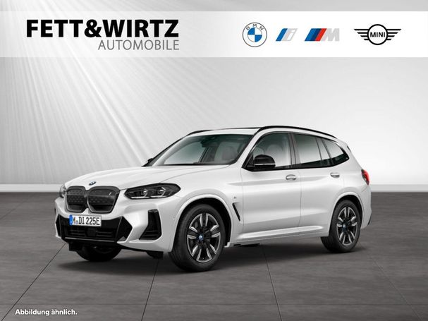 BMW iX3 Inspiring 210 kW image number 1