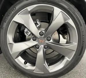 Car image 38