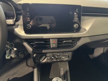 Car image 36