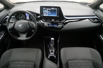 Car image 8