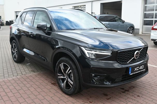 Volvo XC40 B4 Dark 145 kW image number 7