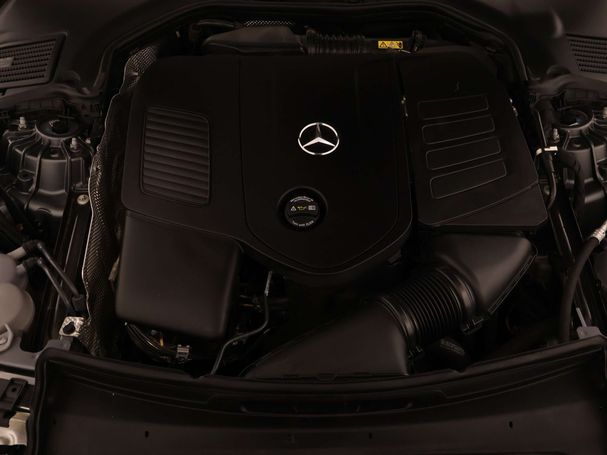 Mercedes-Benz C 300 e T AMG 230 kW image number 39