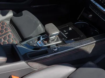 Car image 27