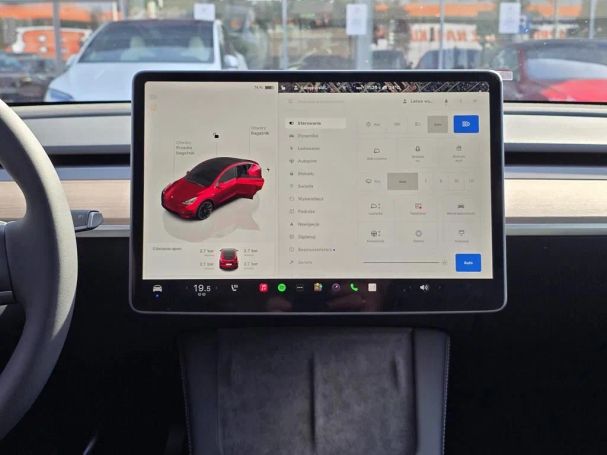 Tesla Model Y 220 kW image number 13