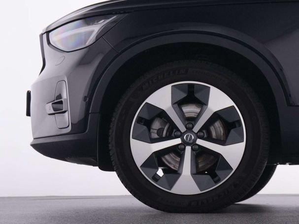 Volvo XC40 B4 Ultimate Dark 145 kW image number 21