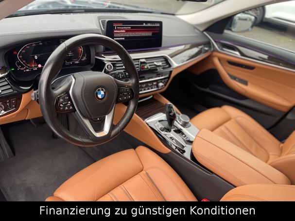 BMW 530i Touring Luxury Line 185 kW image number 10