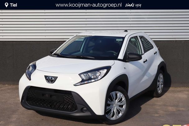 Toyota Aygo X 1.0 VVT-i 53 kW image number 3