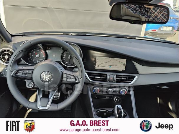 Alfa Romeo Giulia 2.2 AT8 140 kW image number 8